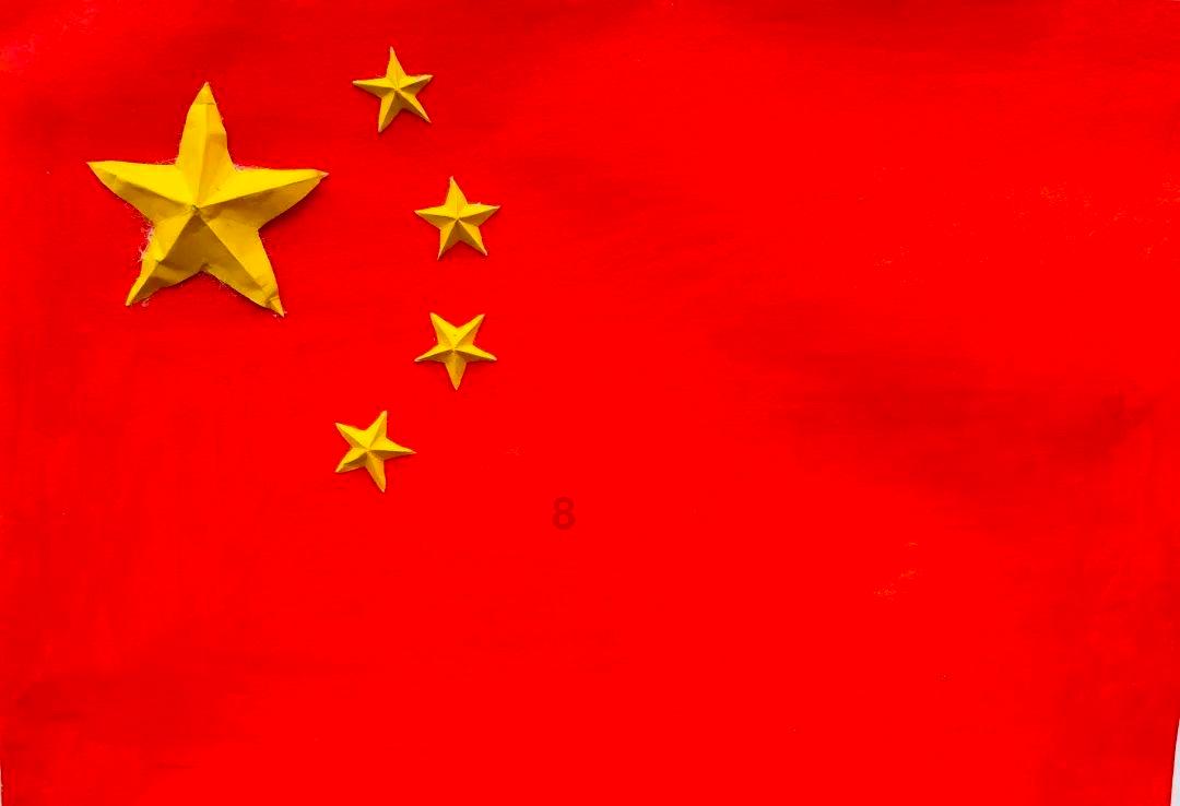 大象公然吞云吐雾被目击染上烟瘾,专家公开真相大赞:比人还聪明